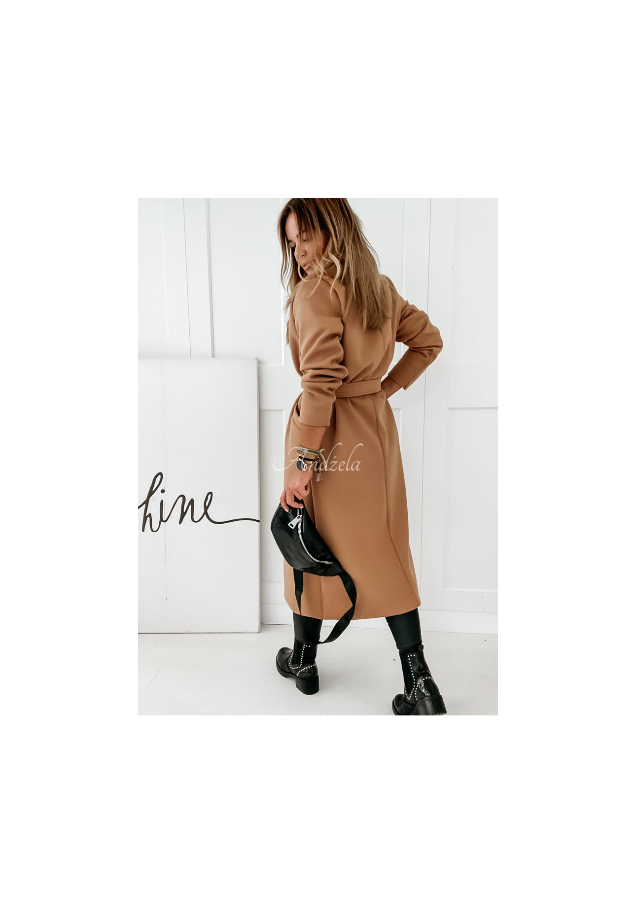 Langer Mantel mit Bindegürtel Sensual Camel