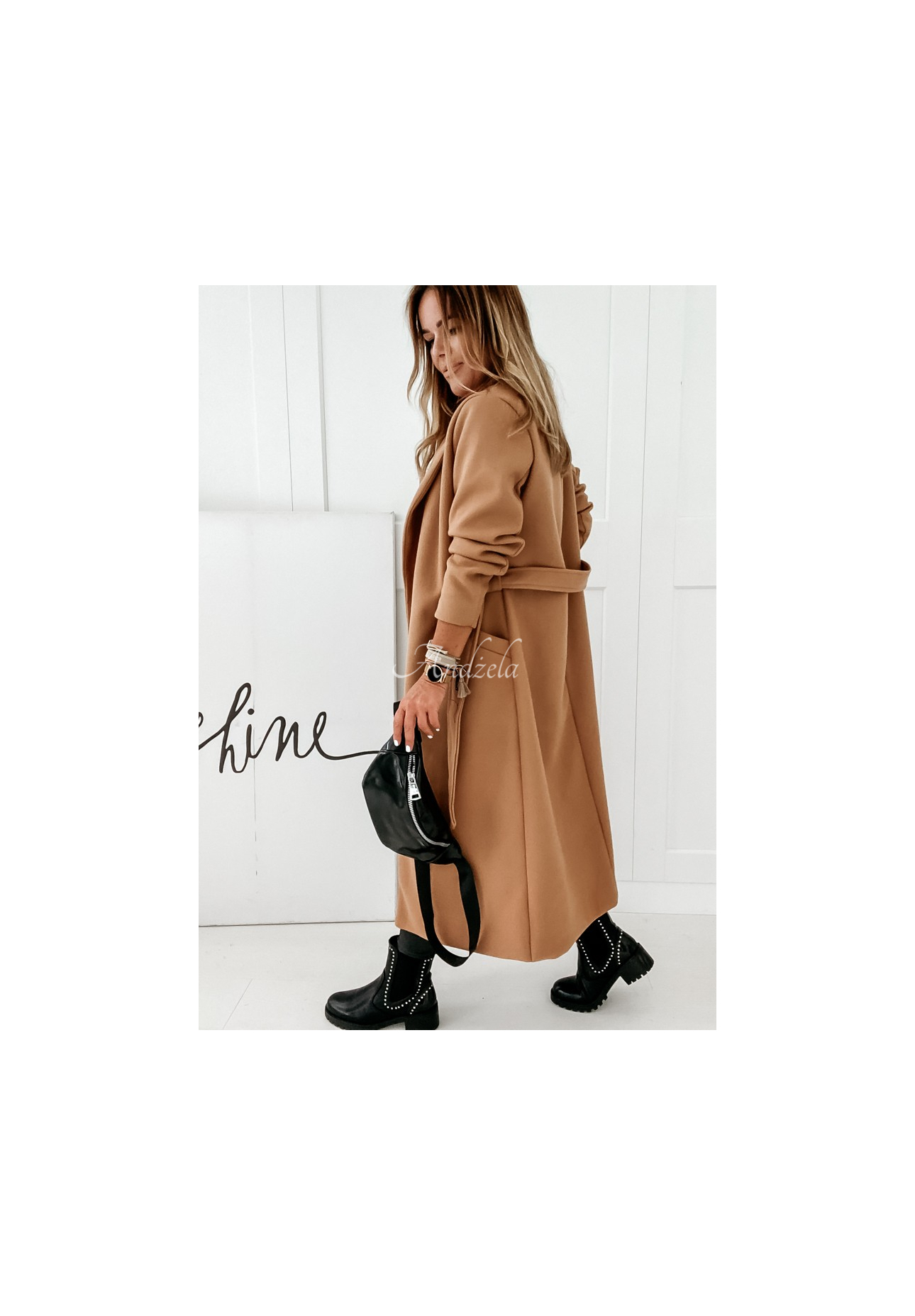 Langer Mantel mit Bindegürtel Sensual Camel