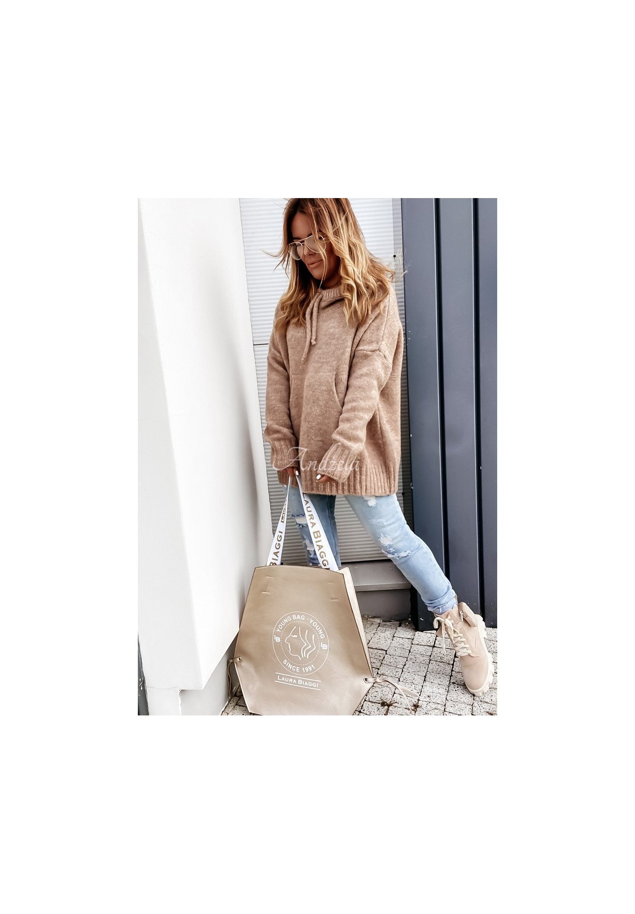 Oversize-Kapuzenpullover Carra Camel