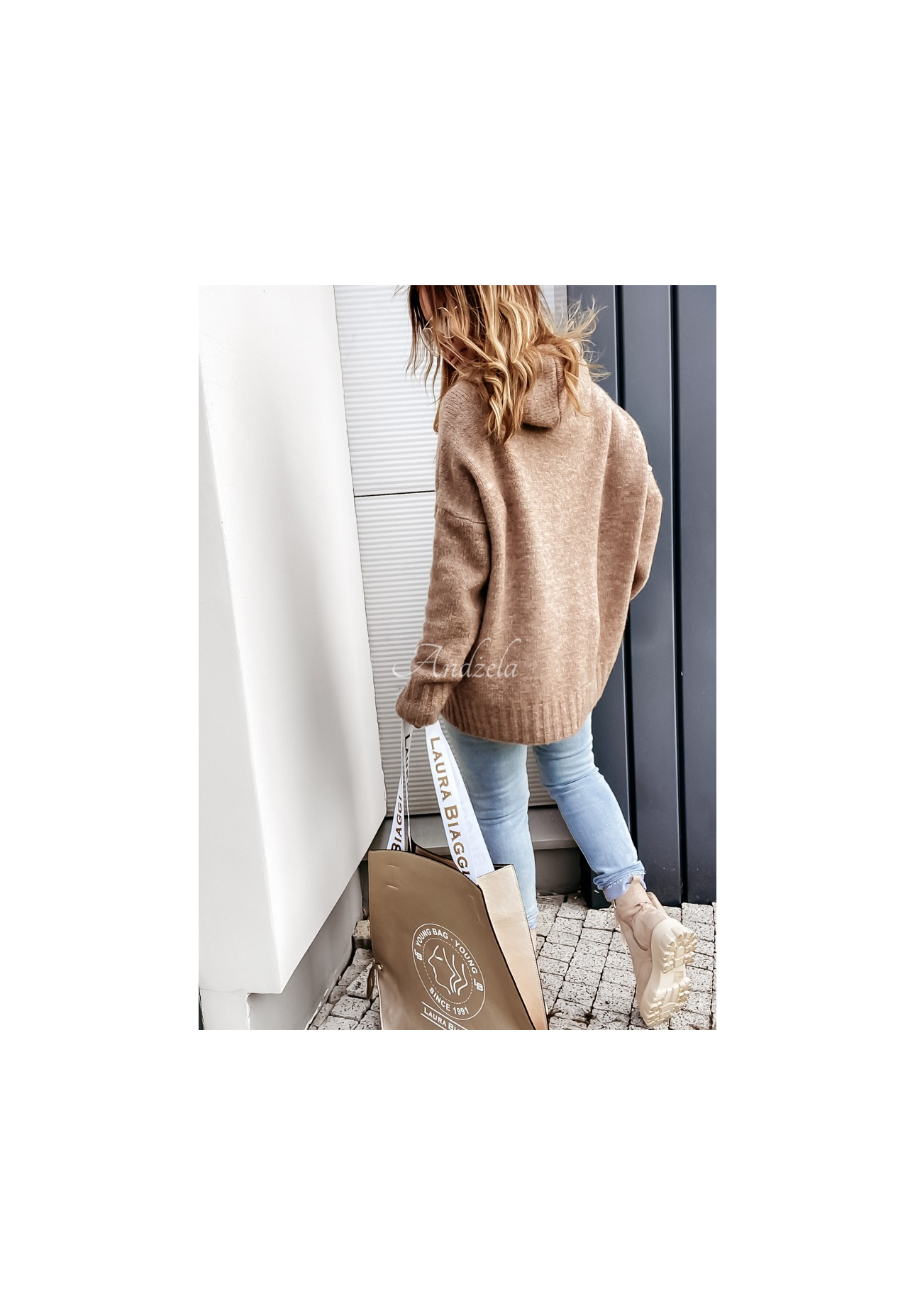 Oversize-Kapuzenpullover Carra Camel