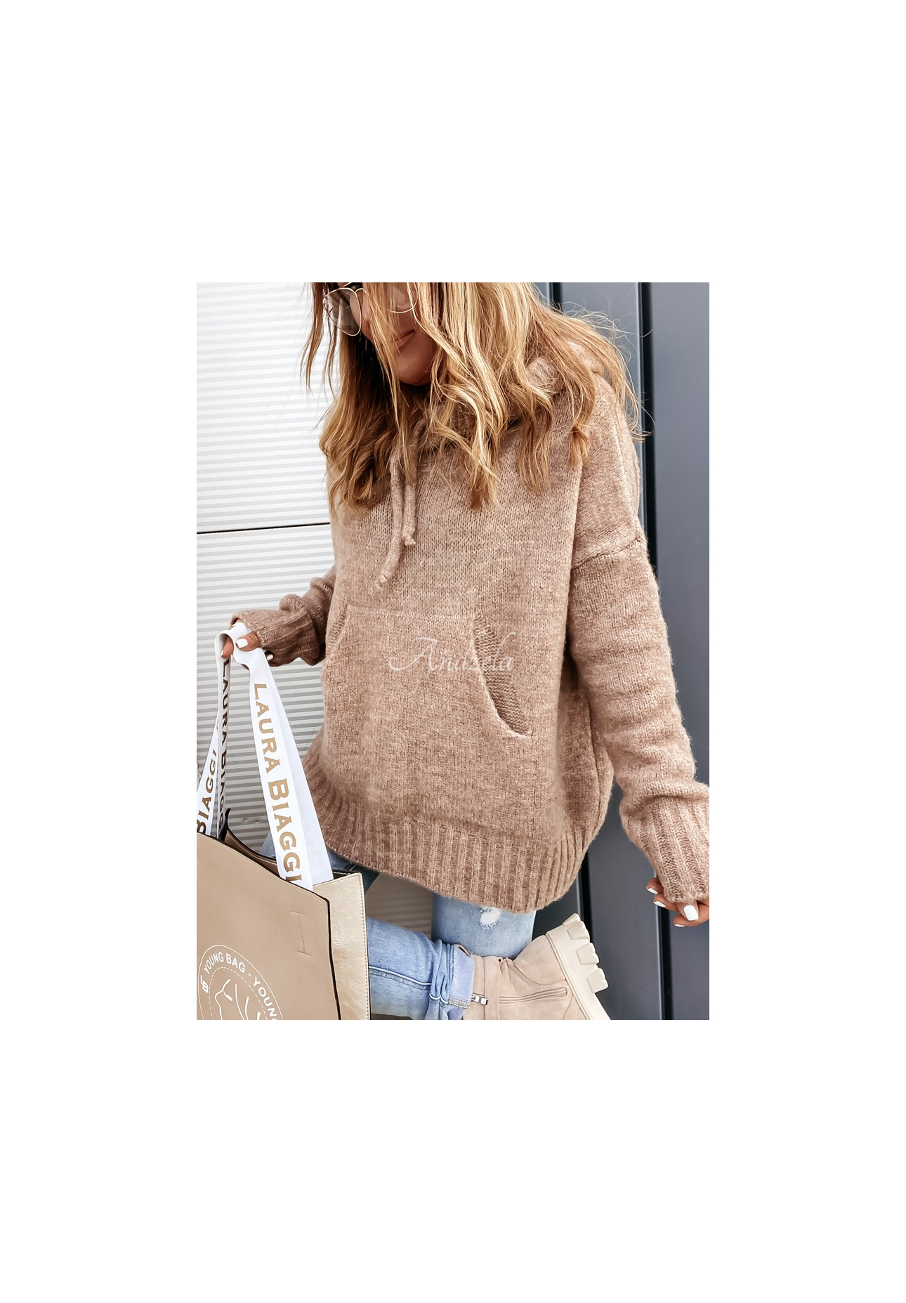 Oversize-Kapuzenpullover Carra Camel