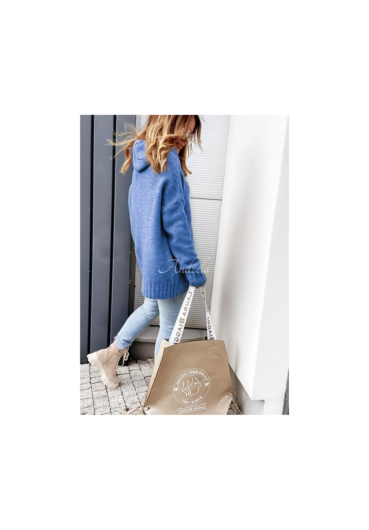 Oversize-Kapuzenpullover Carra Blau