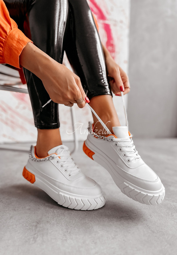 Sneakers mit Zierkette Looking Well Orange