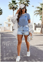 T-shirt w paski z serduszkiem Love Spell biało-in blue