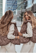 Pikowana Waistcoat z kapturem On Rainy Days in chocolate