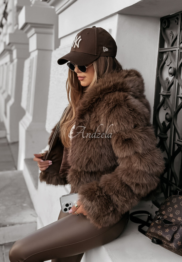Kurze Jacke mit Fell Beauty Of Winter Schokoladenbraun