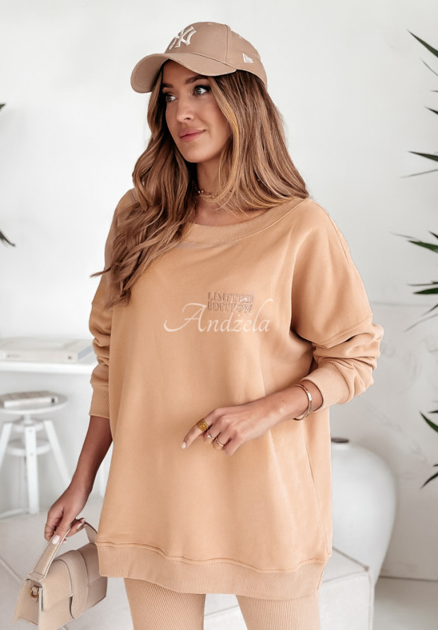 Oversize-Sweatshirt mit dekorativem Ausschnitt und Stickerei I Am Limited Edition Camel