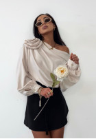 Elegancka Bluse z różą i marszczeniem Luxury Rose Beige