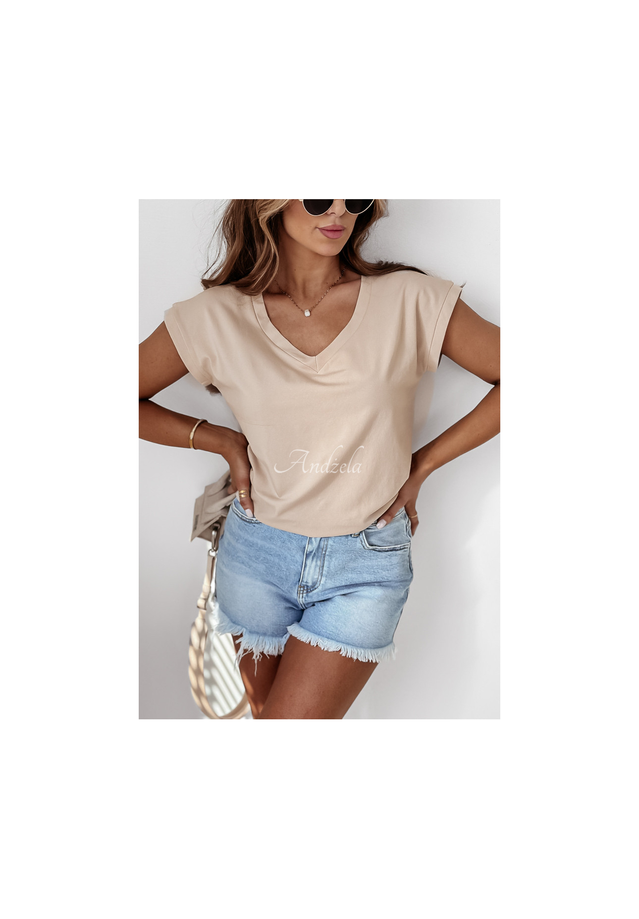 T-Shirt V-neck Beige