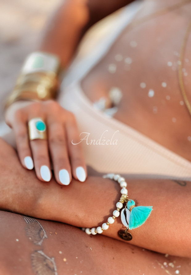 Perlenarmband mit Muschel hand made Bali Türkis