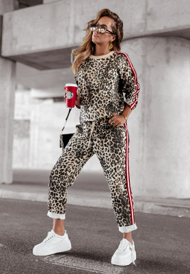 Trainingsanzug Beastly Attire mit Leopardrnmuster