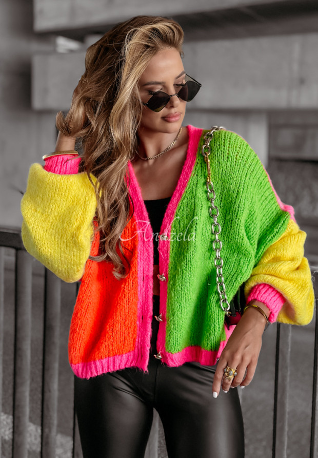 Kurze Strickjacke With Care gr&uuml;n-orange