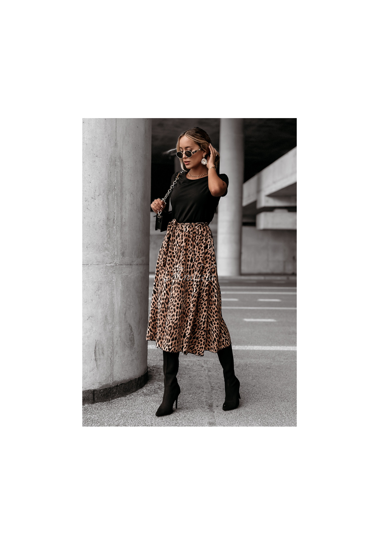 Midi-Kleid mit Leopardenmuster Nothing Lasts Forever Schwarz