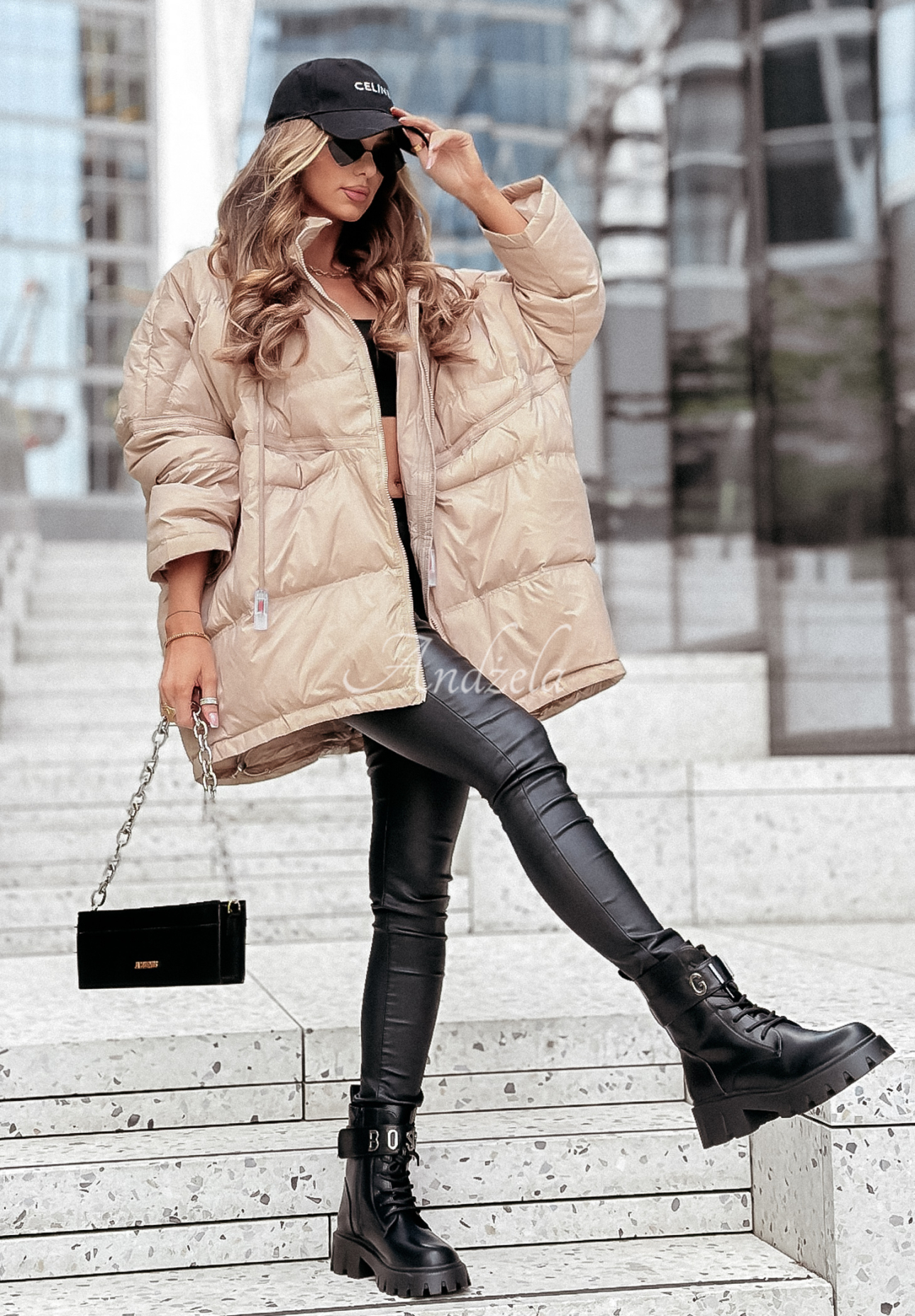 Daunenjacke mit Kapuze Coldest Of Times Beige