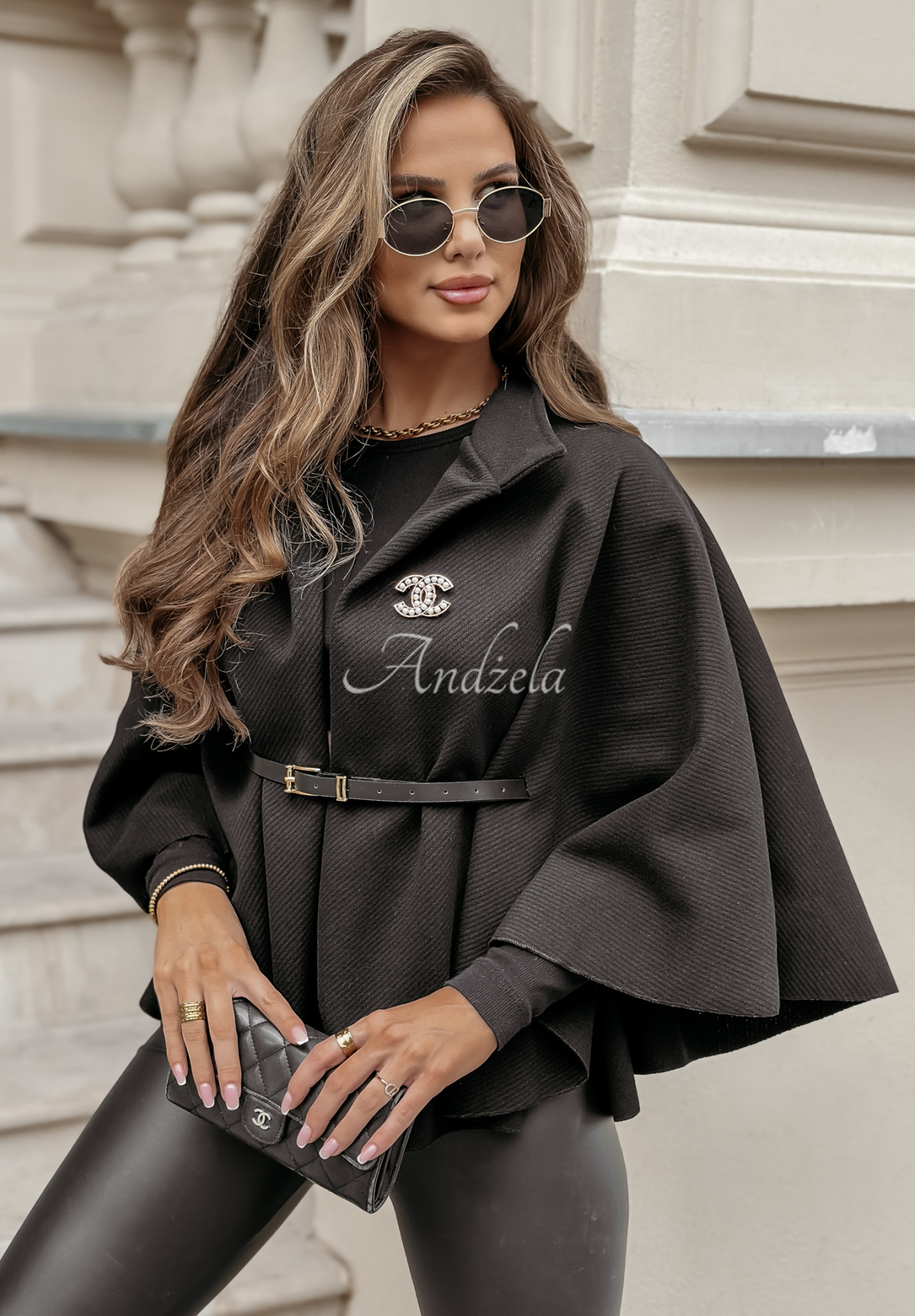 Kurzer Poncho-Mantel Fashionable Flair Schwarz