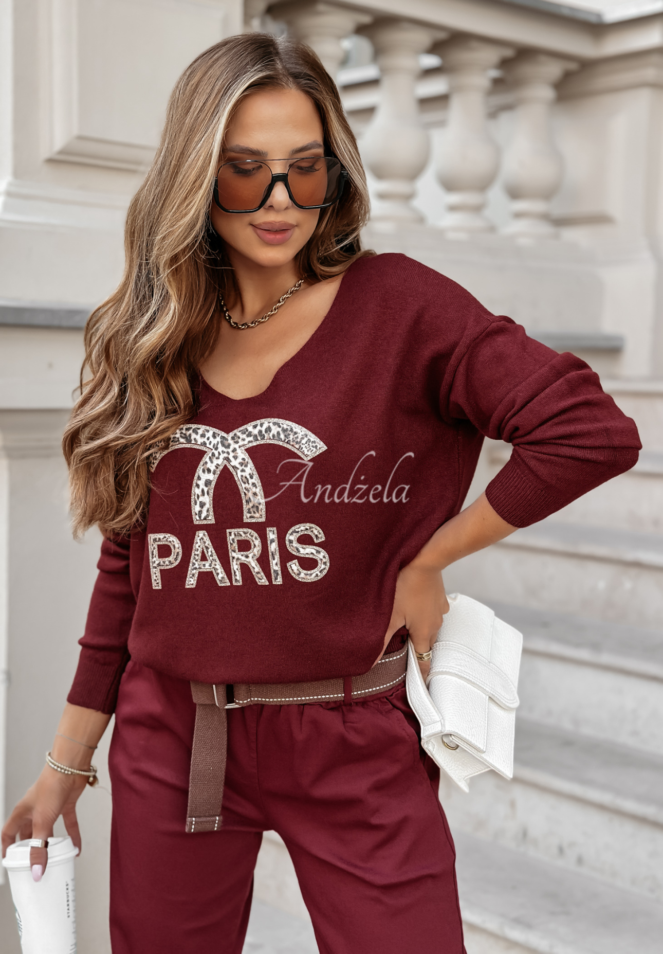 Leichter Pullover mit dekorativer Applikation Paris Circles Burgunderrot