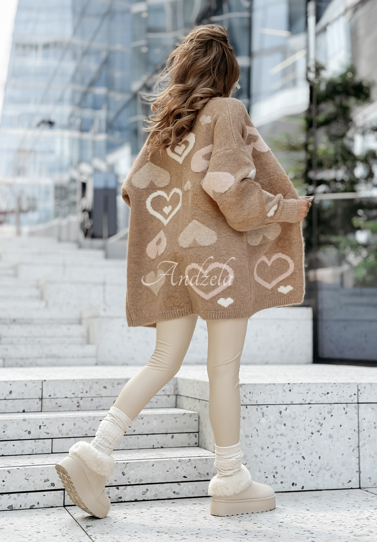 Strickjacke mit Herzmuster Ever Romantic Camel