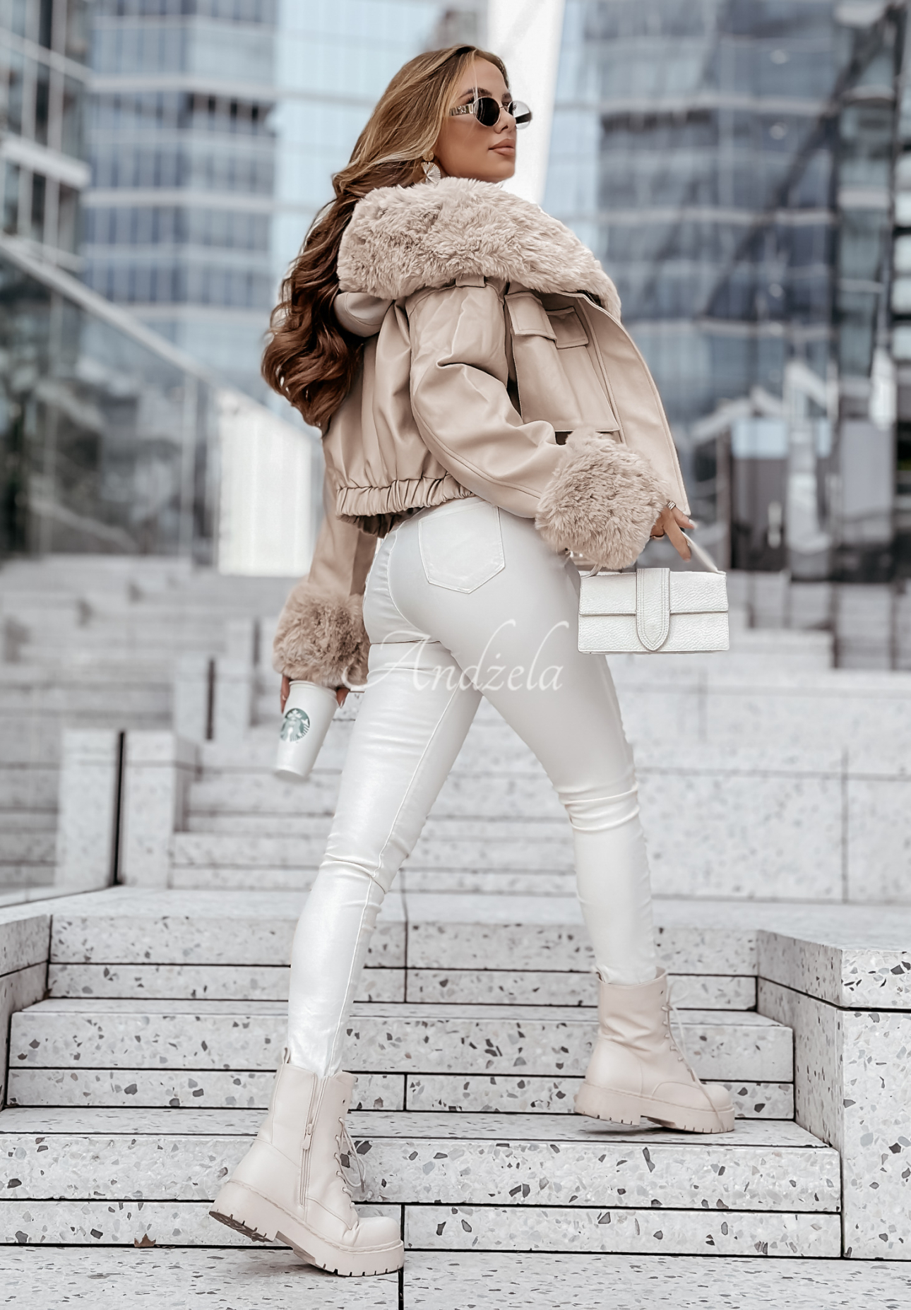 Kurze Lederjacke mit Fellimitat Feeling October Beige