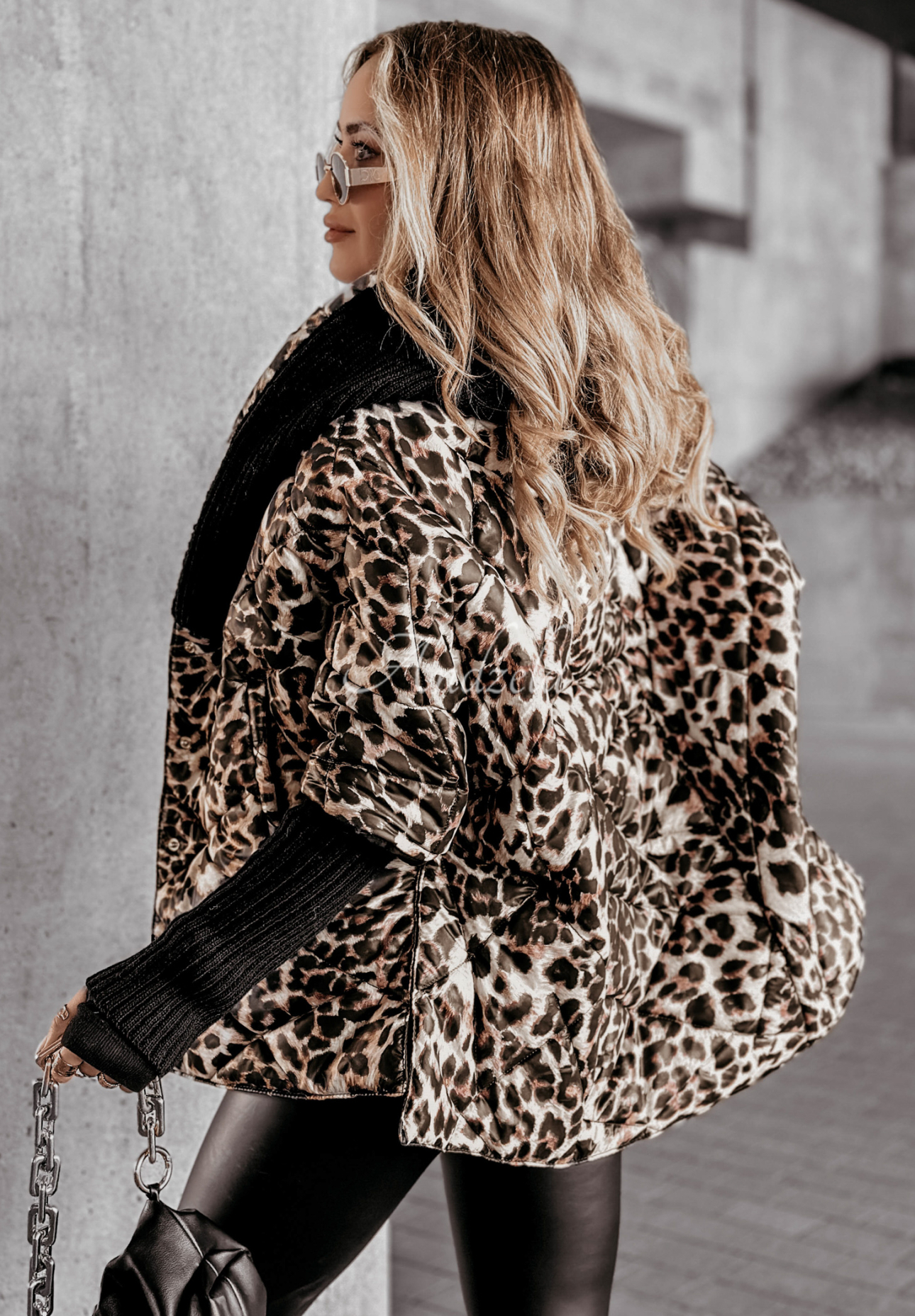 Oversize-Jacke mit Kapuze Sancha mit Leopardenmuster