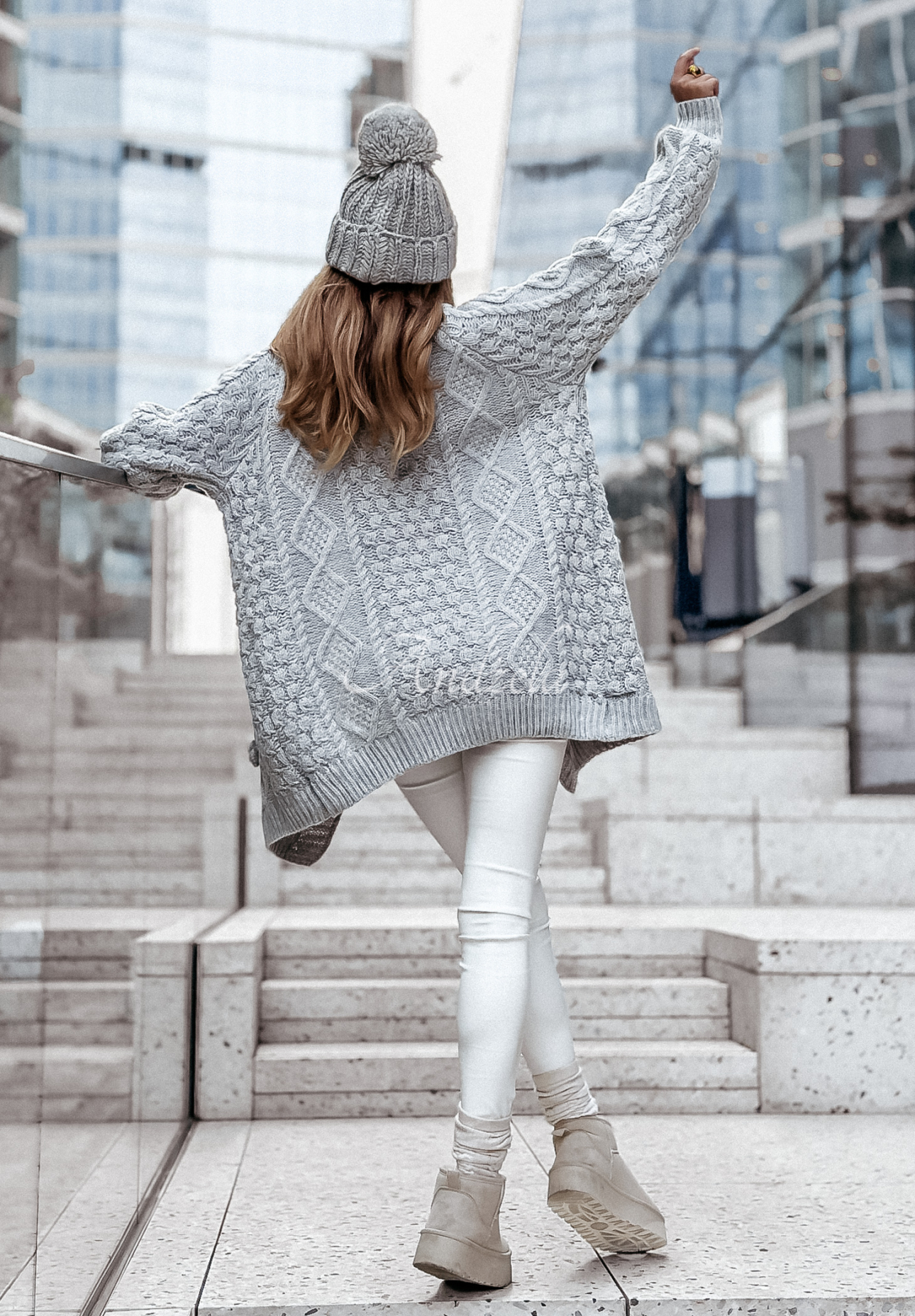 Strickjacke mit dekorativem Strickmuster Reflection Of Me Grau