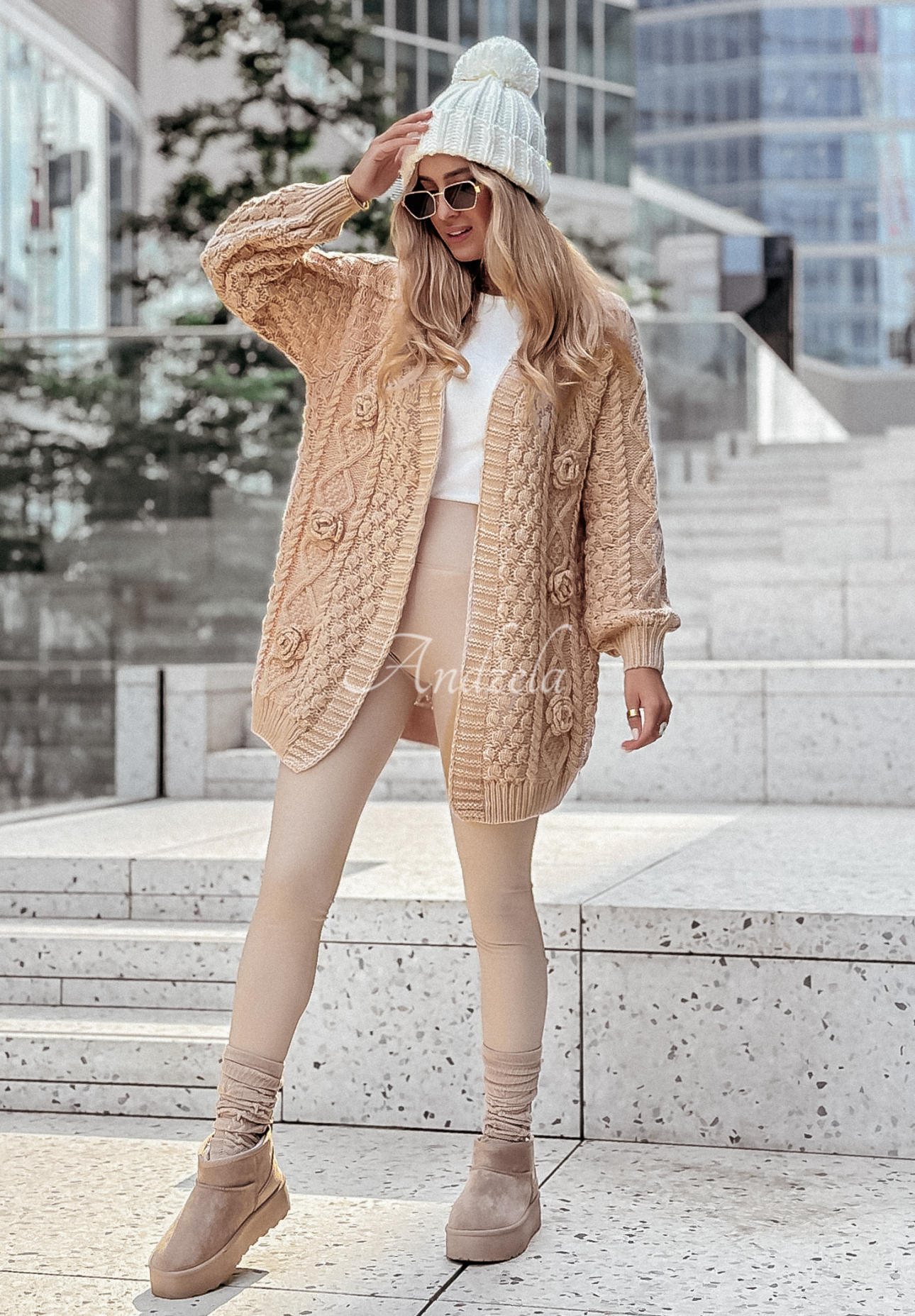 Strickjacke mit dekorativem Strickmuster Reflection Of Me Beige