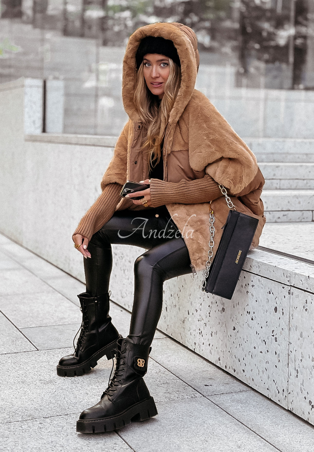 Gesteppte Jacke mit Fellimitat Snow &amp; Pines Camel