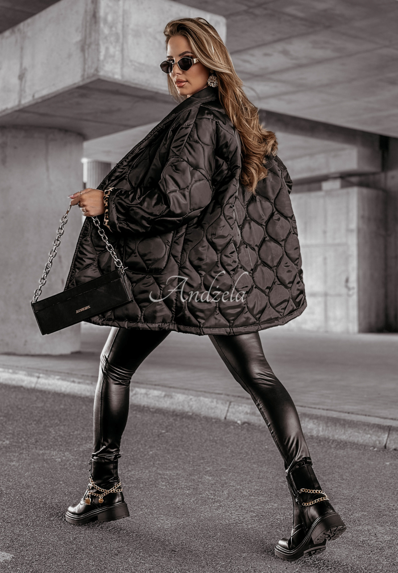 Lange Steppjacke Look At The Rain Schwarz