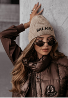 Prążkowana Mütze z haftem Find Balance Beige