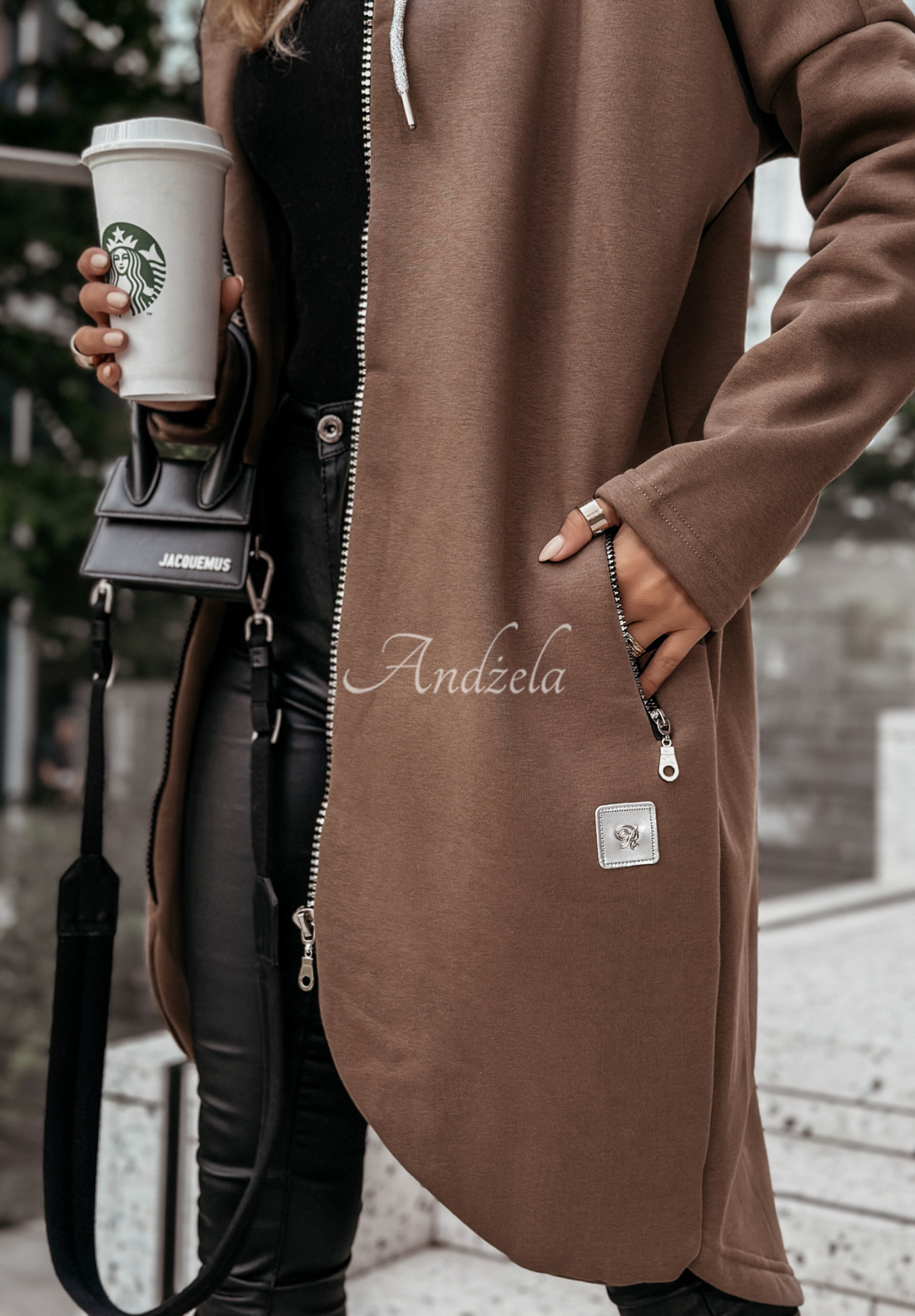 Peaceful Mind long hooded sweatshirt chocolate