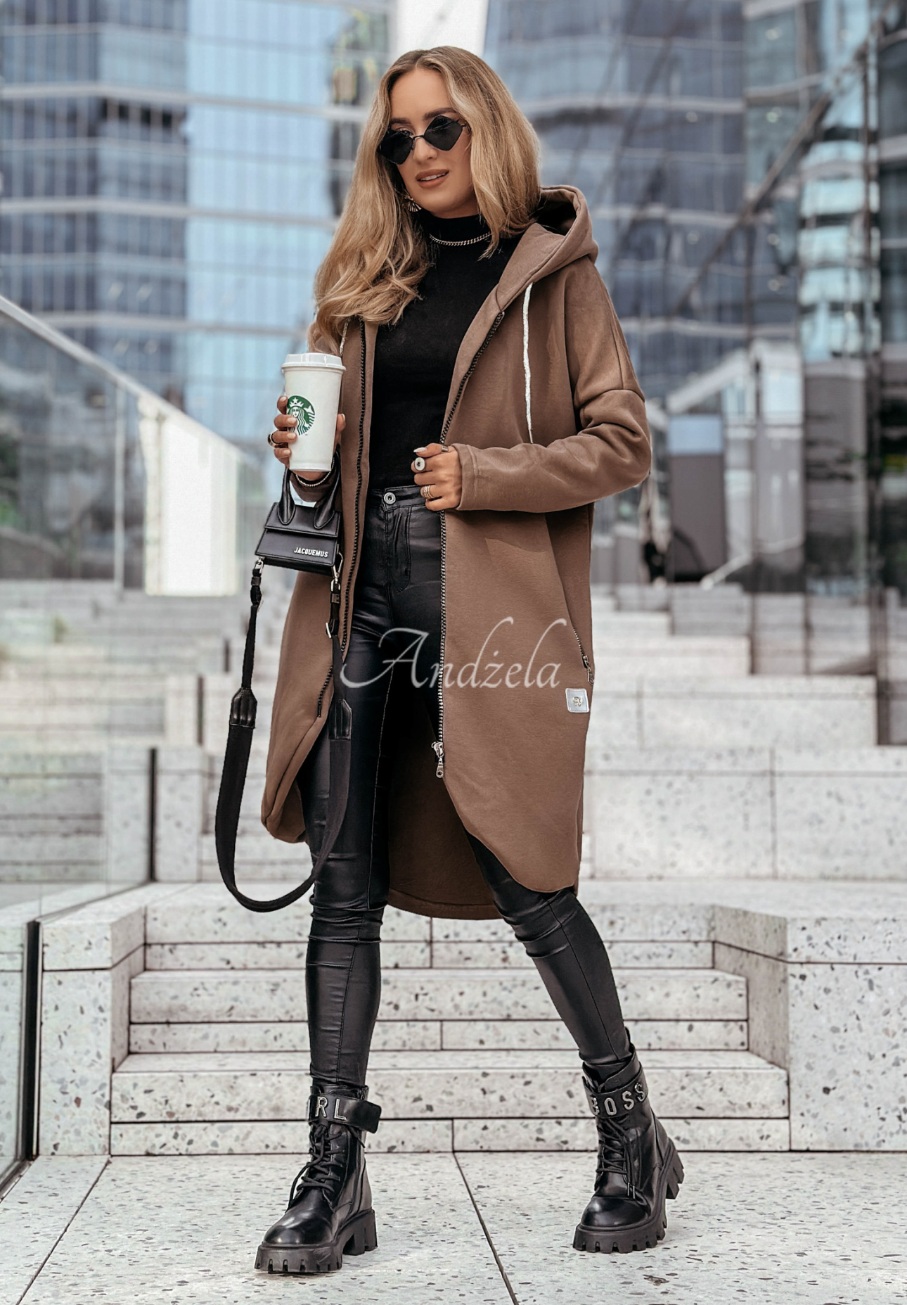 Peaceful Mind long hooded sweatshirt chocolate