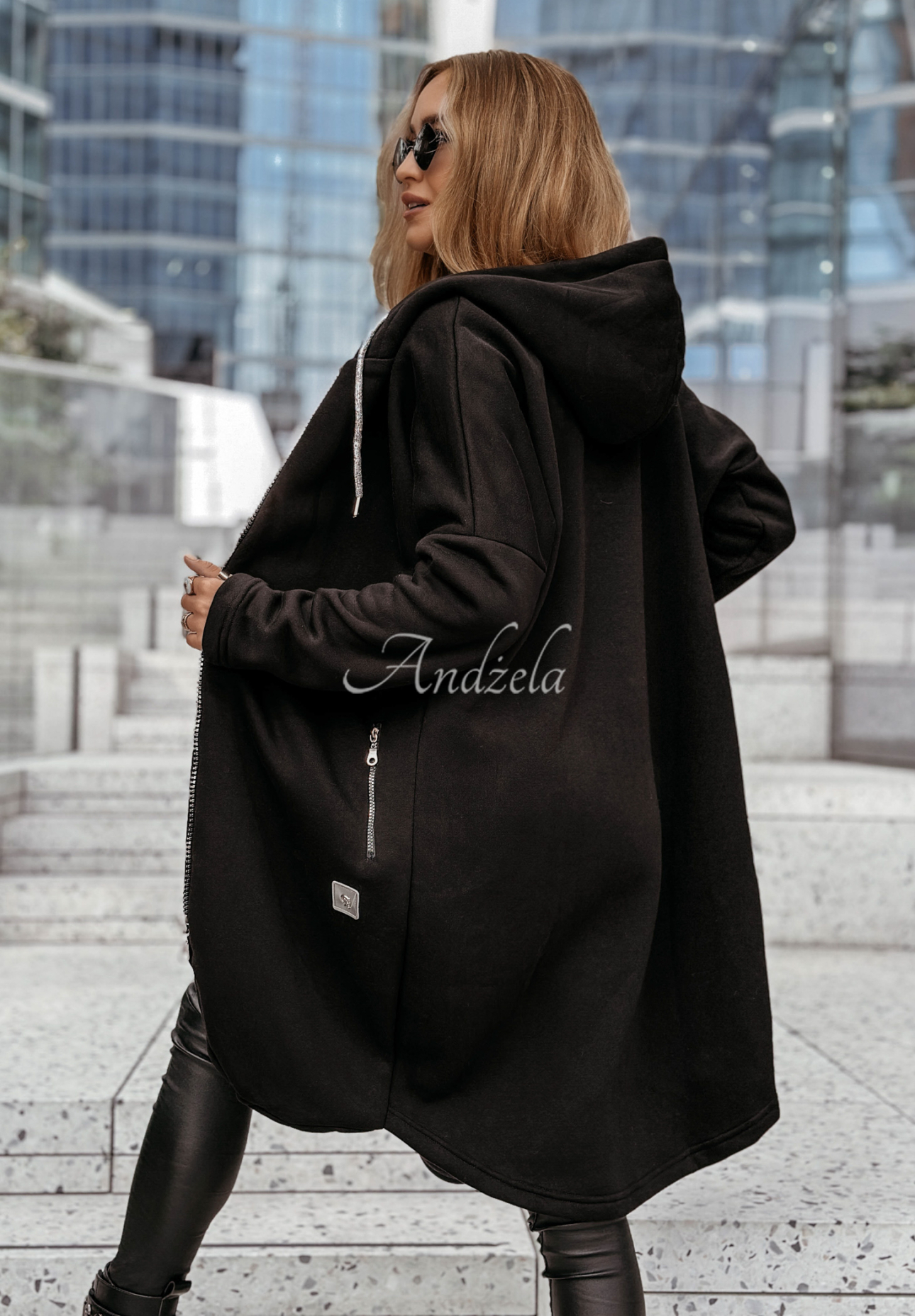 Peaceful Mind long hoodie black