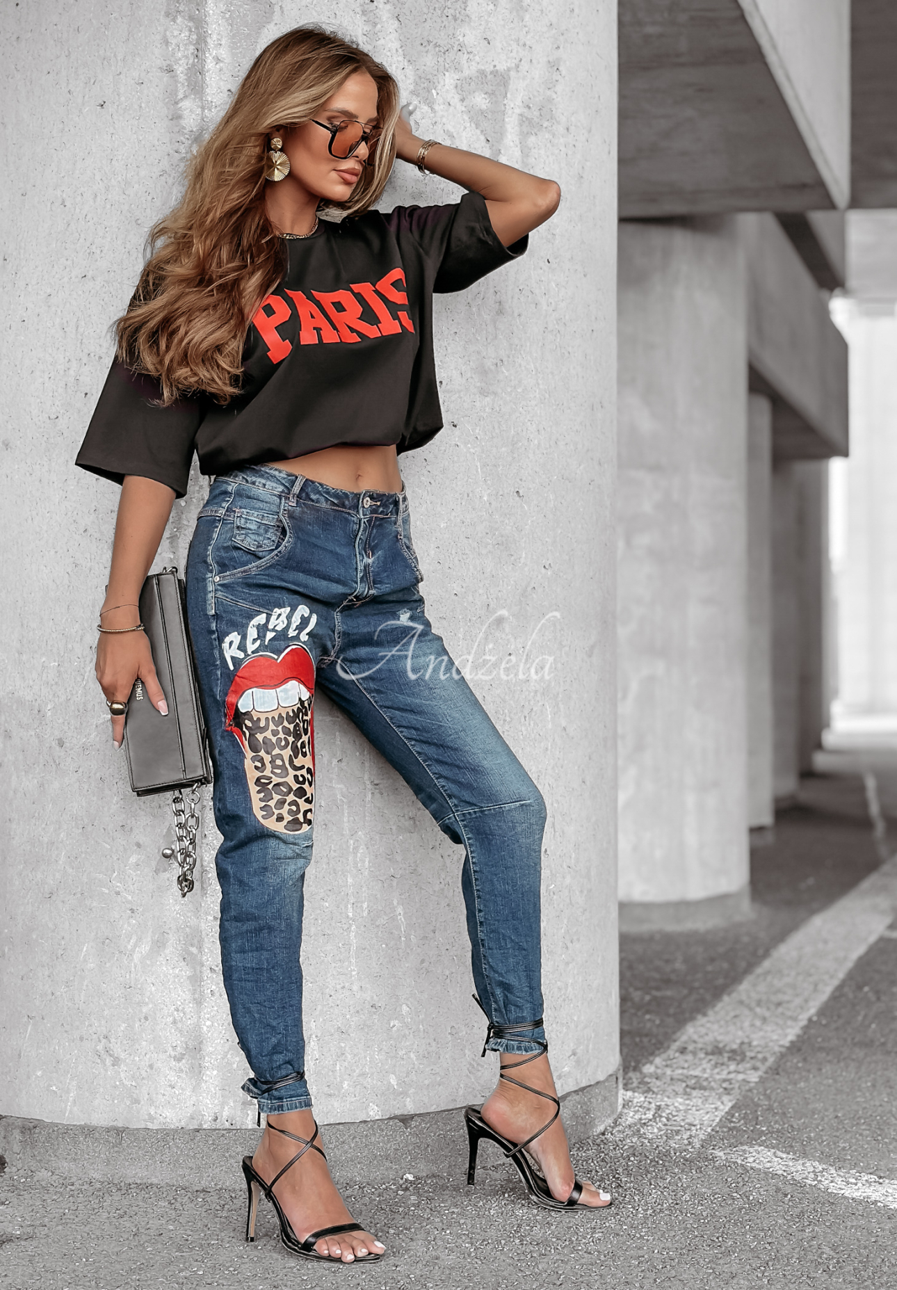 Jeanshose mit Aufdruck Rebel Lady dunkelblau