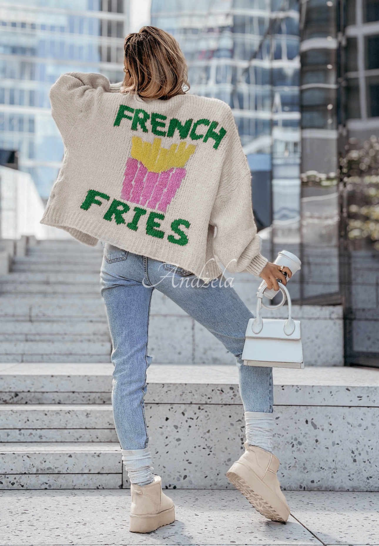 Strickjacke mit Aufschrift French Fries hellbeige