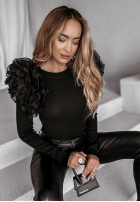 Prążkowana Bluse z falbankami Finding Beauty Schwarz