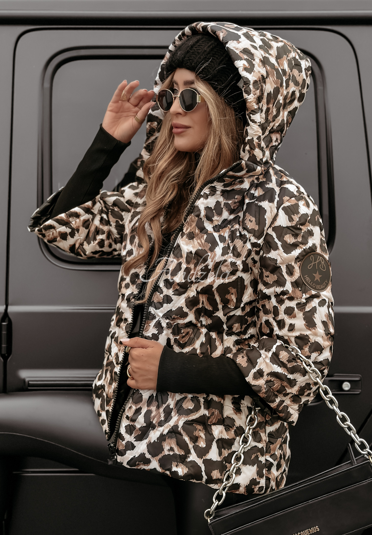 Kurze Steppjacke Quiet Afternoon mit Leopardenmuster