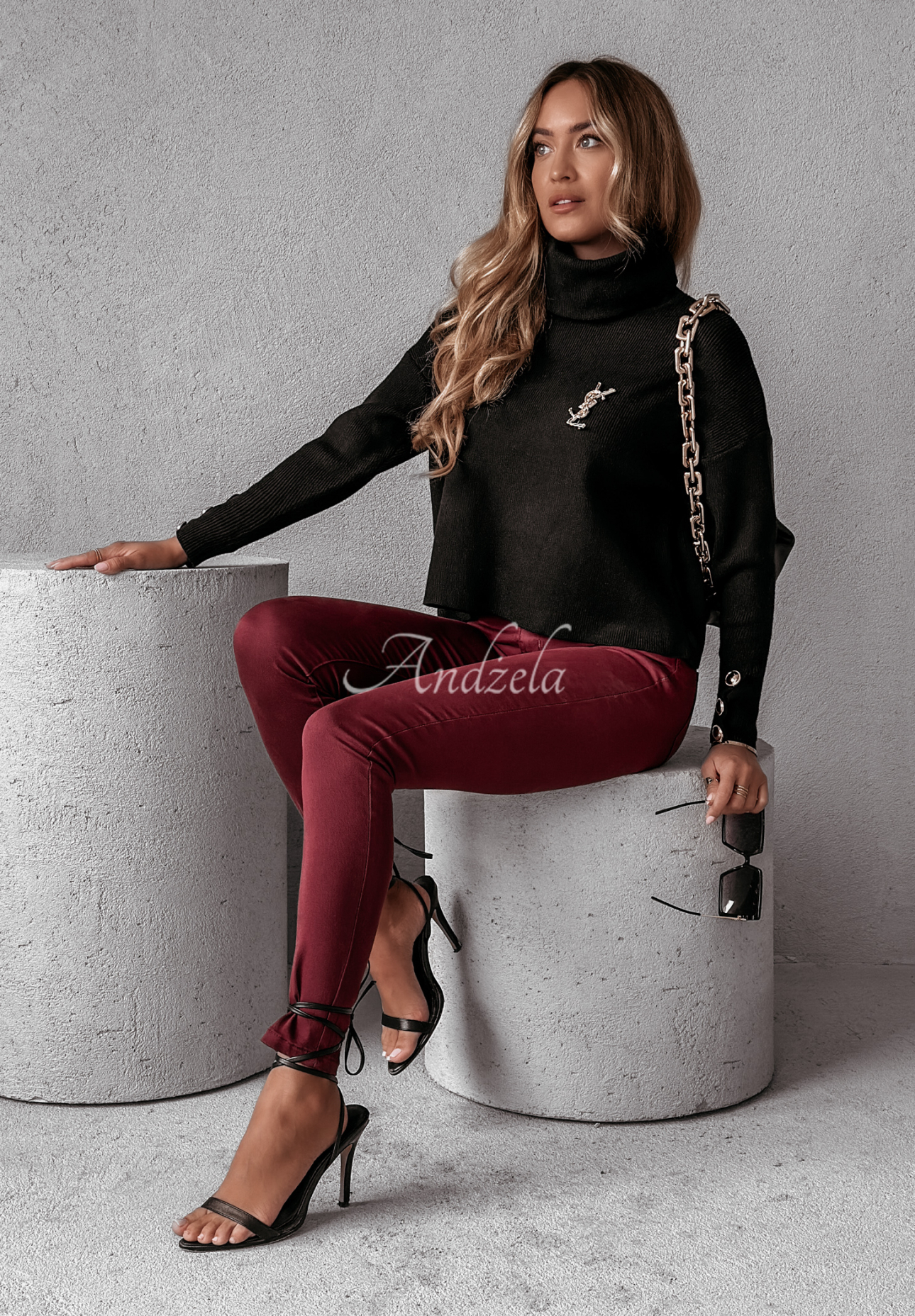 Rollkragenpullover Mavella Schwarz