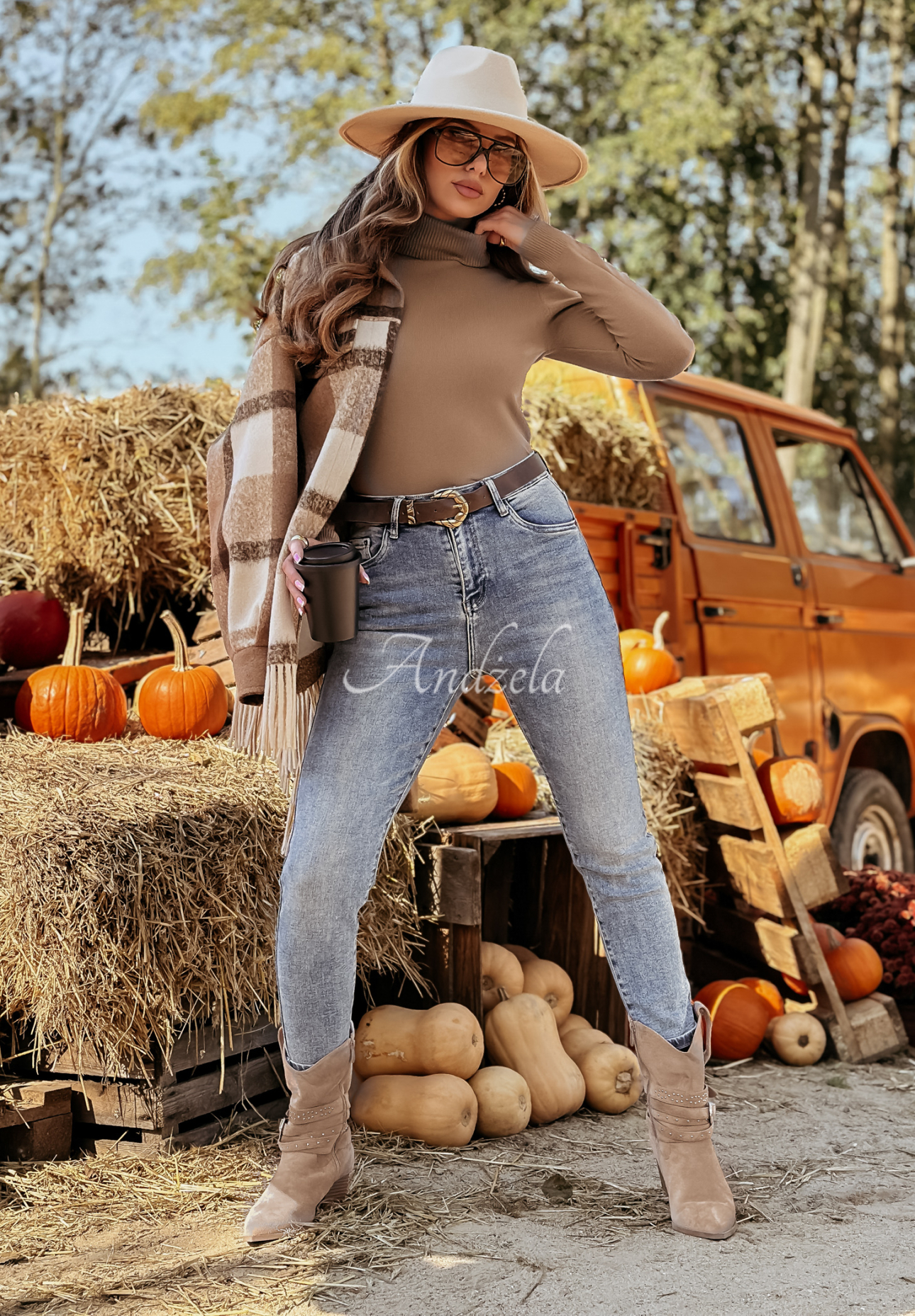 Fitted turtleneck sweater Solange camel