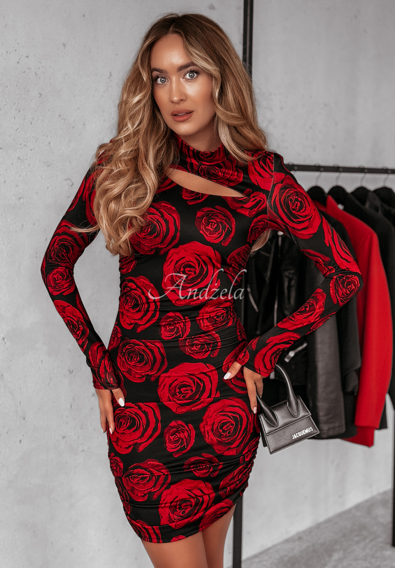 Minikleid mit Rüschen in Rosen Rose Bloom Schwarz-Rot