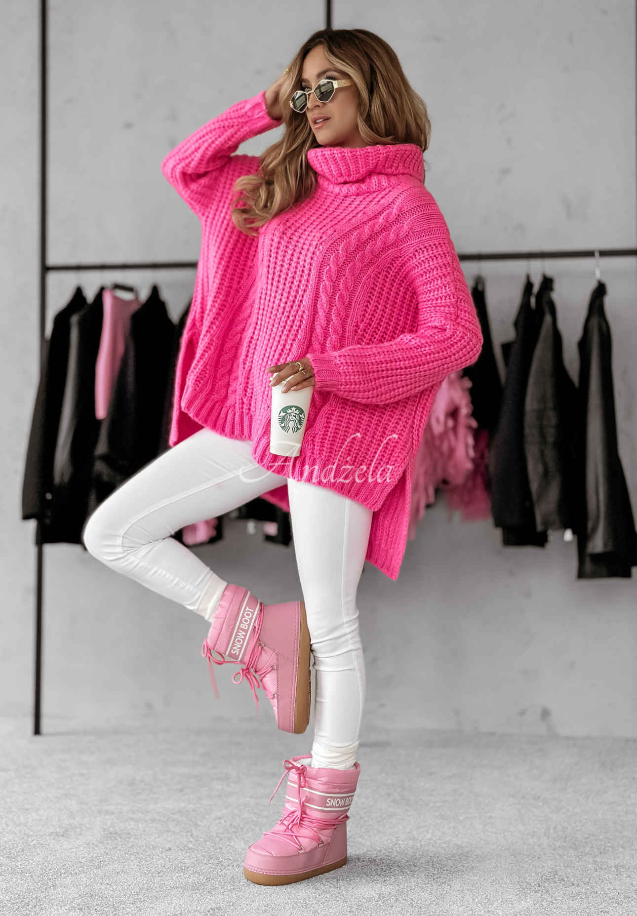 Dekorativ gewebter Rollkragenpullover Rosso Neon Rosa