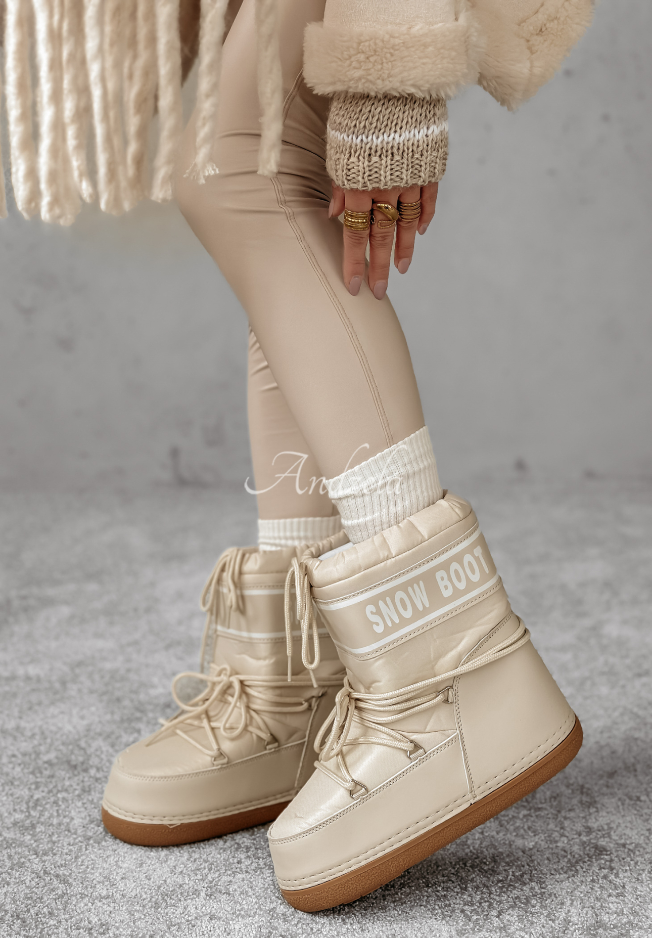 Krótkie Schuhe śniegowce Snow Boot Beige