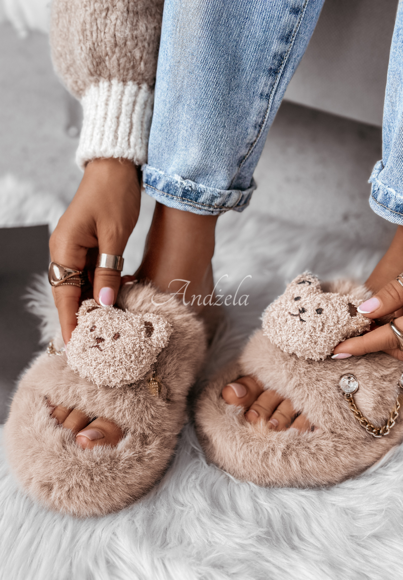 Hausschuhe mit Fell und Teddybär Teddy Tale Beige