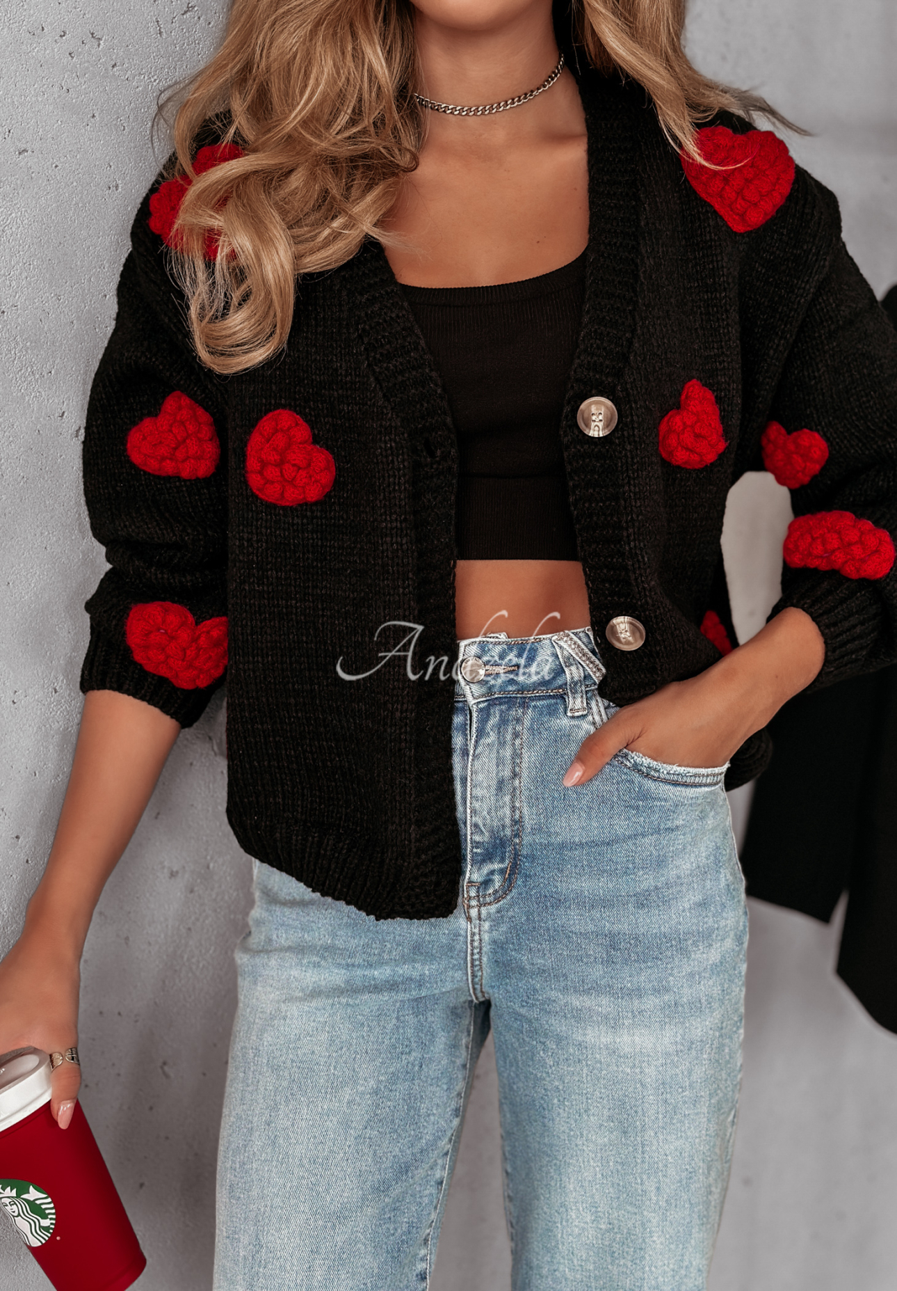 Kurze Strickjacke mit Herzmuster Heartbeat Schwarz