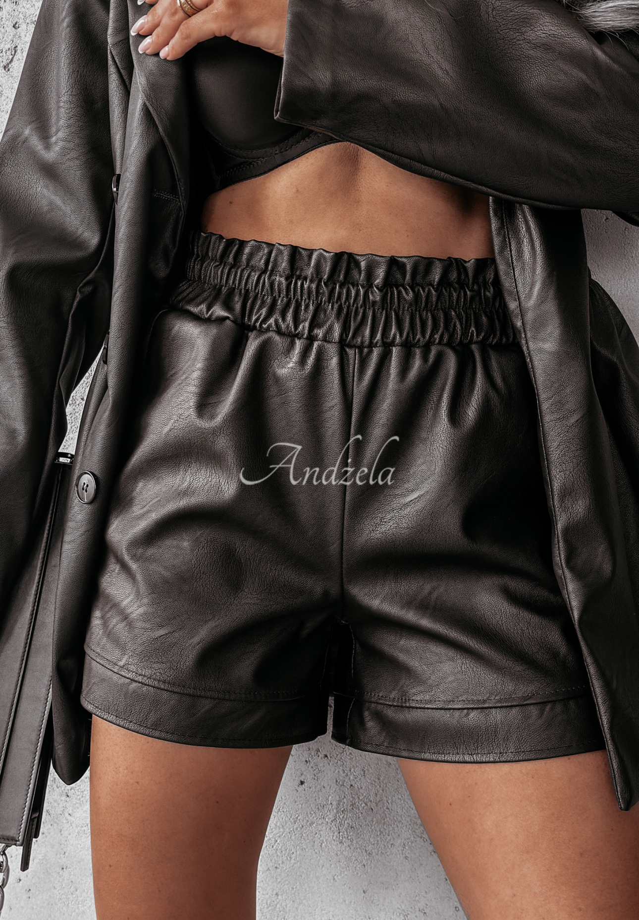 Lederset Blazer und kurze Shorts Always At The Front Schwarz