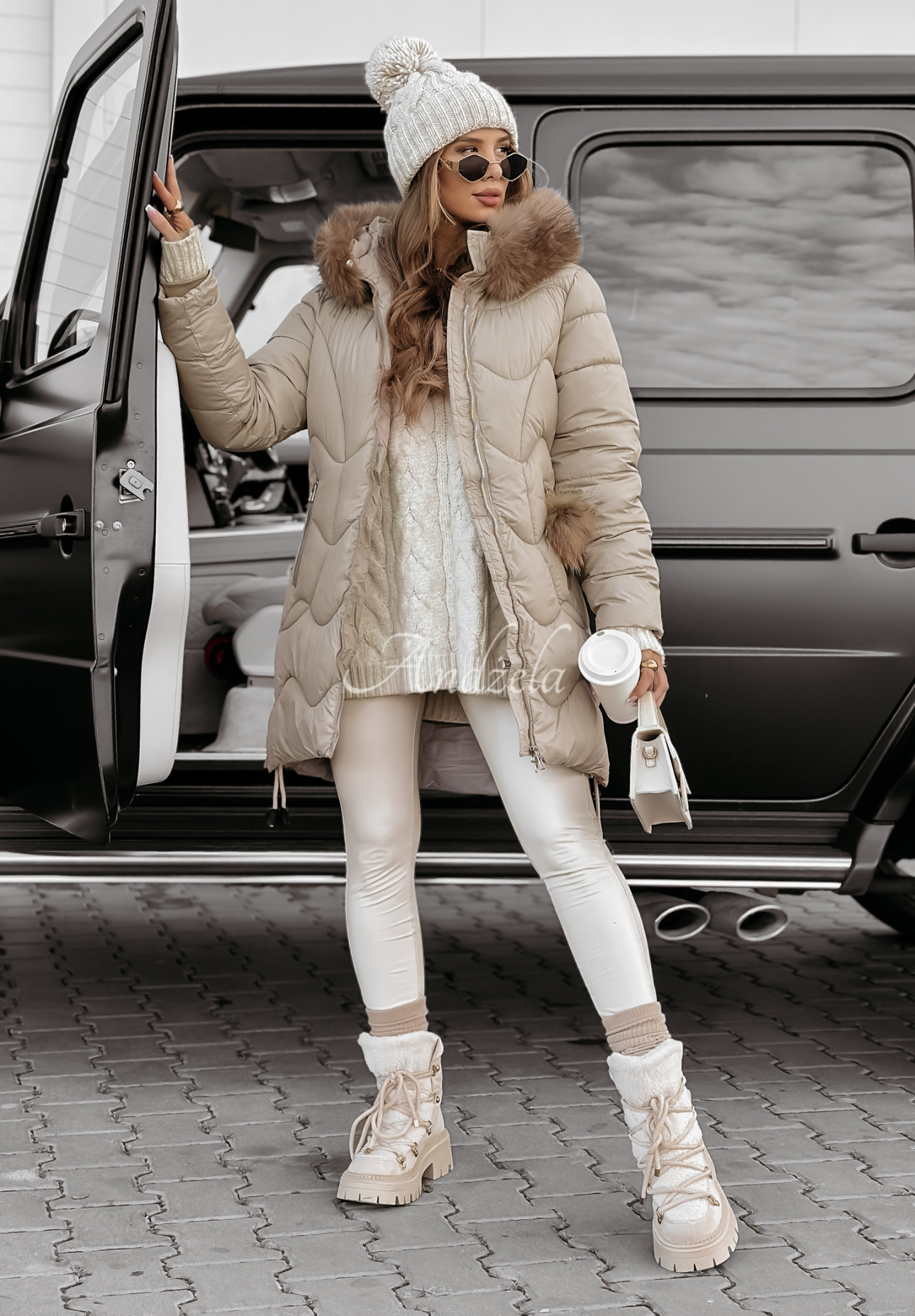 Lange Steppjacke mit Fell Season Four Beige