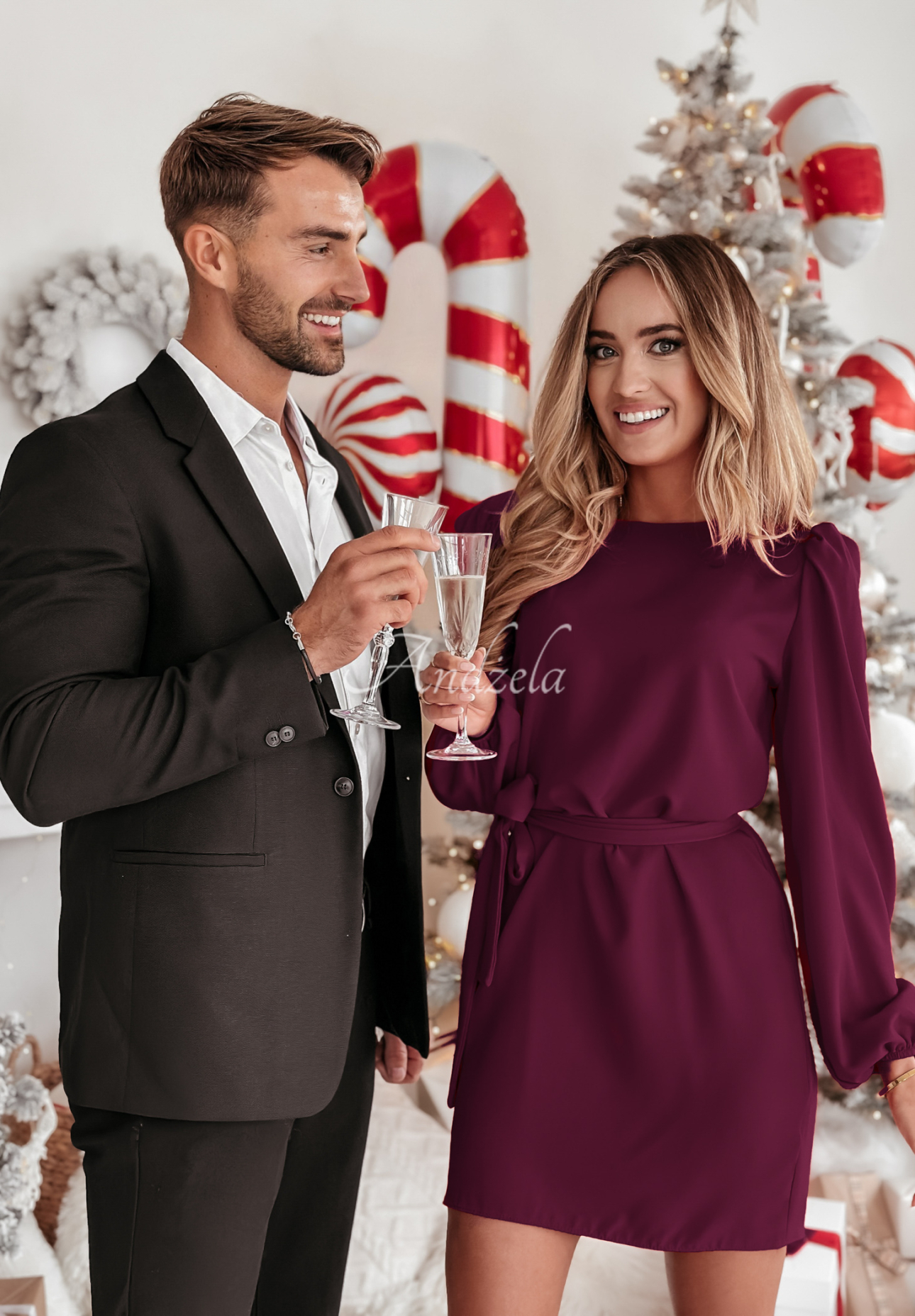 Kleid mit Puffärmeln und Gürtel Crazy About You Pflaumenfarben