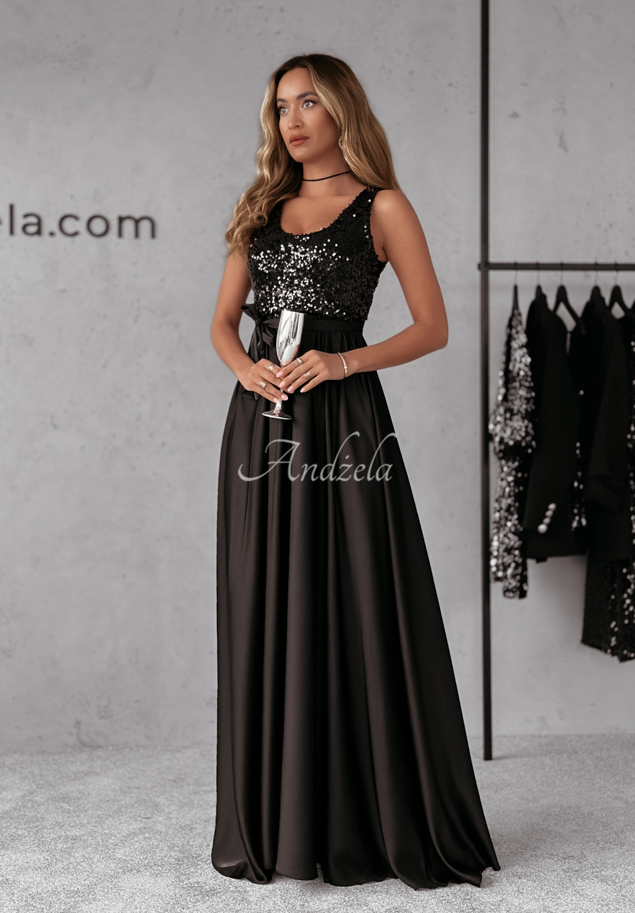 Maxikleid aus Satin mit Pailletten Twilight Harmony Schwarz