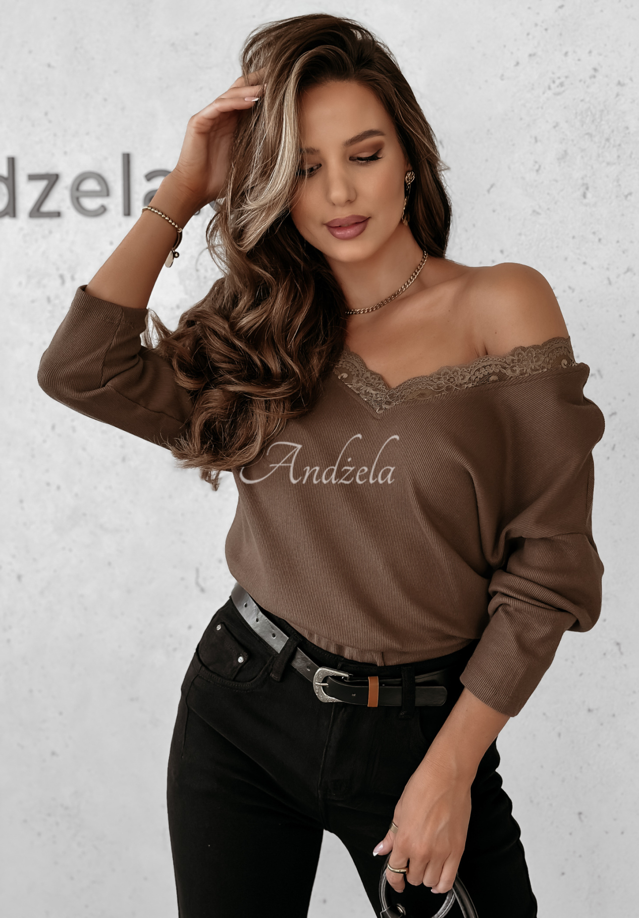 Gerippte Bluse mit Spitze Lace Craft Schokoladenbraun