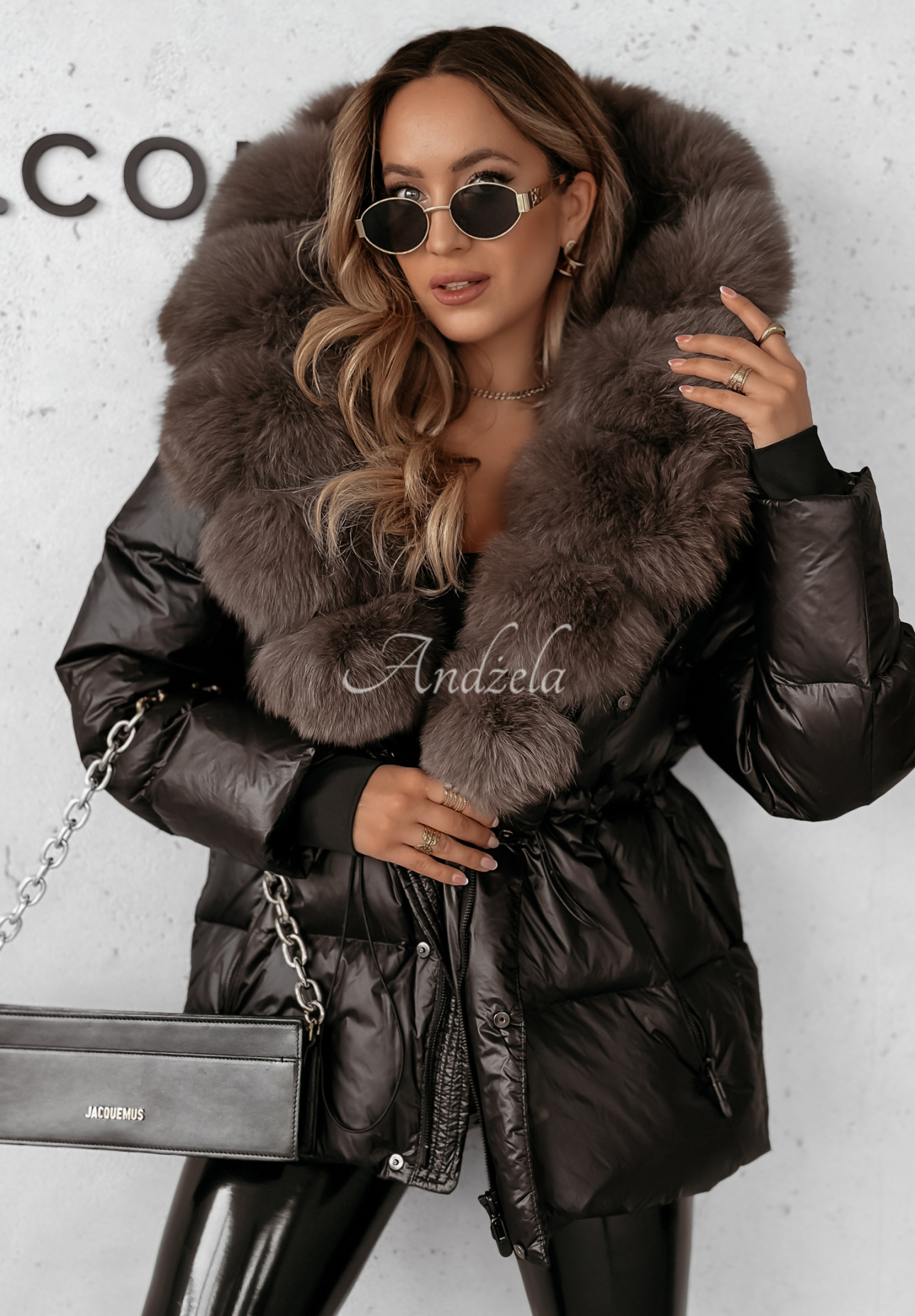 Kurze Daunenjacke mit Pelz Ice Kingdom Schwarz