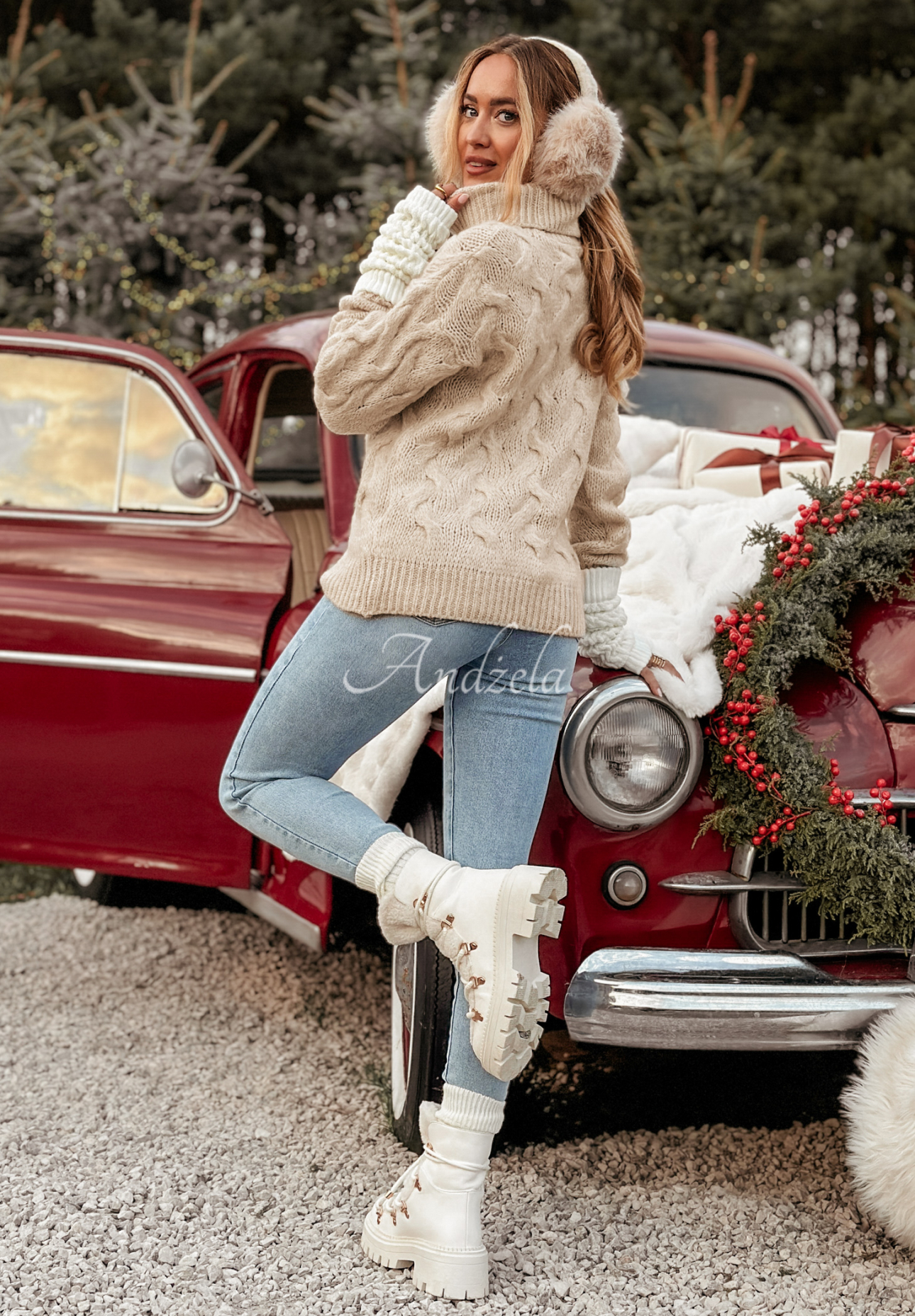 Dekorativ gewebter Rollkragenpullover Zea Beige