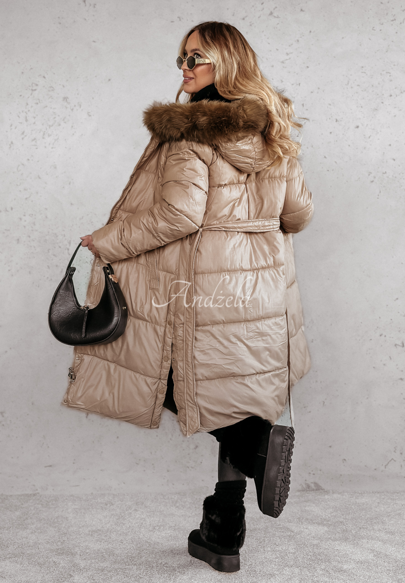 Lange Steppjacke mit Fell Glacial Shine Camel